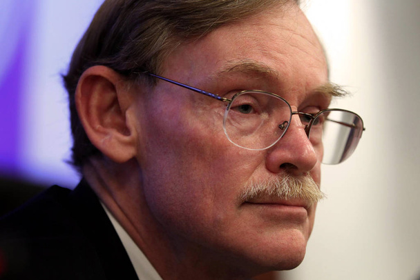 Robert Zoellick, President of the World Bank, attends a news conference in Beijing, China, 5 September 2011 - Photo, Image