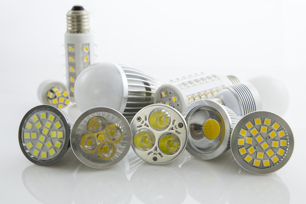 различные светодиодные лампы GU10 и E27 с различным охлаждением
 - Фото, изображение