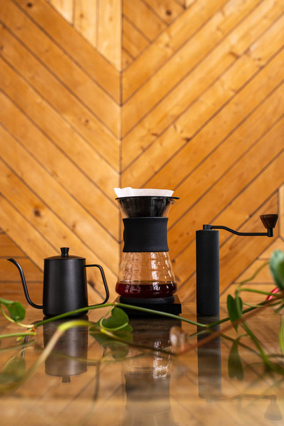 Аксесуари та предмети для альтернативного кавового пивоваріння metho
 - Фото, зображення