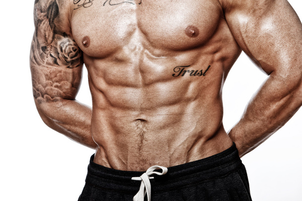 Горячее мужское тело с татуировками
 - Фото, изображение