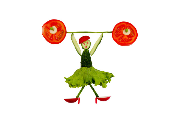 zdrowe odżywianie. śmieszne kobieta małe plasterki ogórka - Zdjęcie, obraz