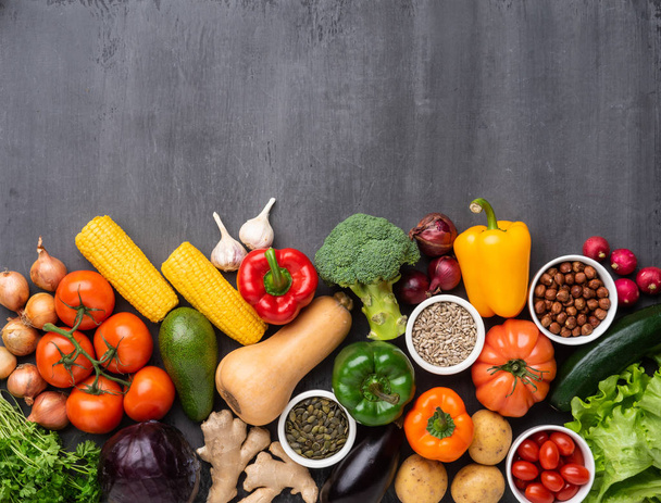 Healthy eating ingredients: fresh vegetables, fruits and superfood. Nutrition, diet, vegan food concept - Zdjęcie, obraz