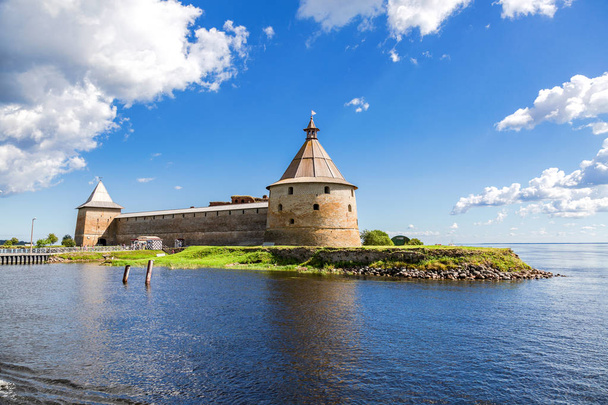 Shlisselburg, Russia - August 8, 2018: Historical medieval Oreshek fortress is an ancient Russian fortress. Shlisselburg Fortress near the St. Petersburg, Russia. Founded in 1323 - Foto, afbeelding