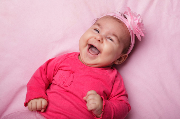 bebé en tutú rosa
 - Foto, Imagen