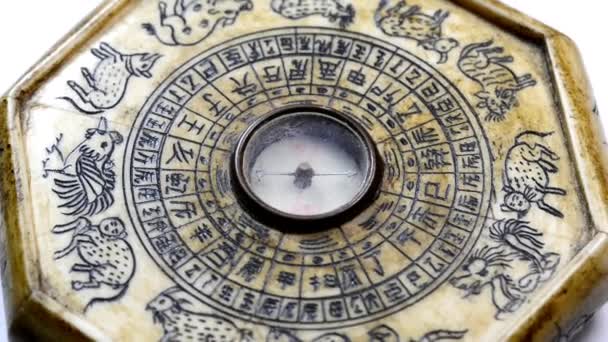 antiker chinesischer Feng Shui Kompass  - Filmmaterial, Video