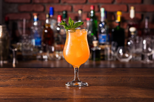 Refreshing Mint Zombie Cocktail on a Bar - Fotografie, Obrázek