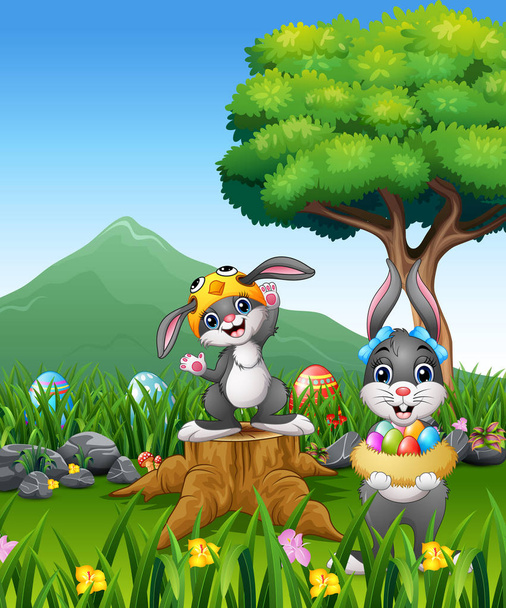 Conejo feliz sosteniendo huevo de Pascua en el campo
 - Vector, imagen