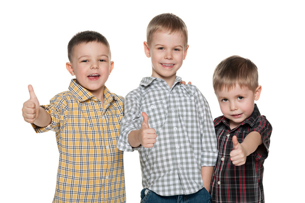 drei fröhliche süße Jungen - Foto, Bild