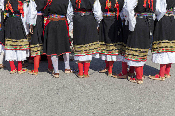 Corpi del folclore serbo, da vicino
 - Foto, immagini
