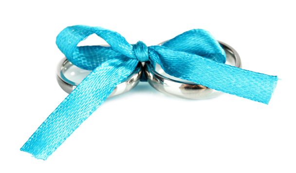 Wedding rings tied with ribbon isolated on white - Fotoğraf, Görsel