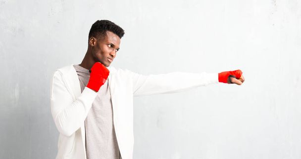 Bandaże bokserskie african american sportmanin - Zdjęcie, obraz