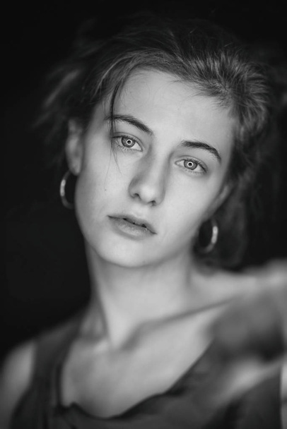 Vintage retro style photo headshot of a  Beautiful Young Woman  on Black Background - Foto, Imagem