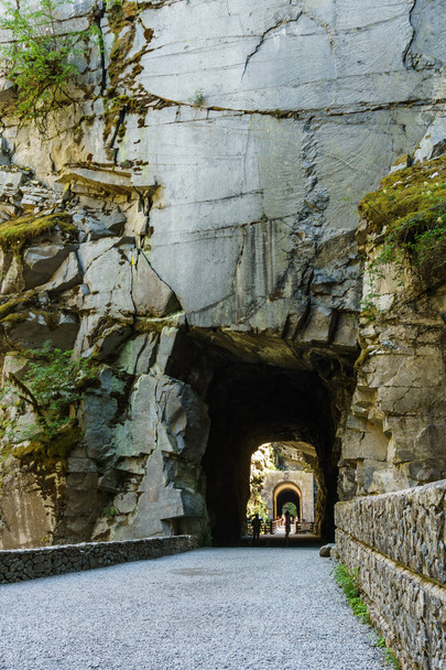 HOPE, CANADA - July 14, 2018: Othello Tunnels in the Coquihalla Canyon in British Columbia - Fotoğraf, Görsel