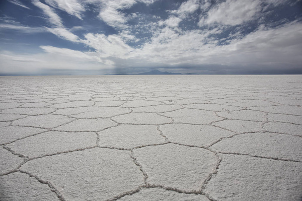 Salt Lake, Salar de Uyuni, Bolivia - Фото, изображение