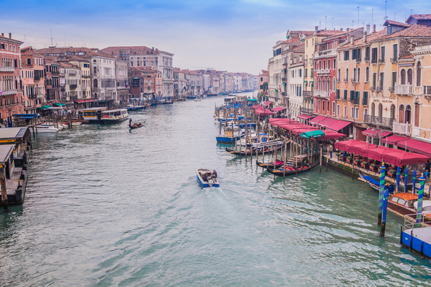 Hermosa calle de agua - Gran Canal en Venecia, Italia - Foto, imagen