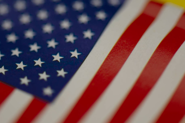 アメリカ合衆国の紙の旗。マクロ - 写真・画像