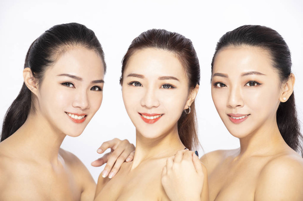 primo piano di tre asiatico bellezza faccia
 - Foto, immagini