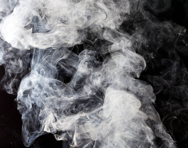 smoke on black background - Fotoğraf, Görsel