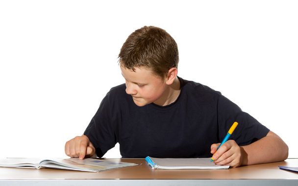 Teenager konzentriert sich auf sein Studium - Foto, Bild