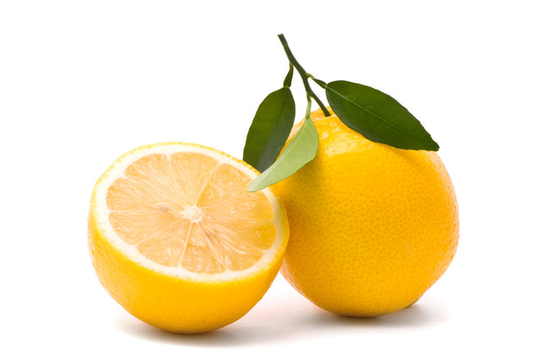 Lemon with fresh leaves - Φωτογραφία, εικόνα