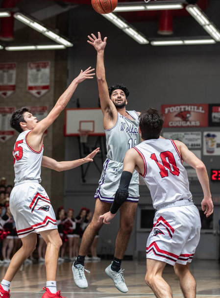 Basketball action with Shasta vs. Foothill High School in Palo Cedro, California.  Jan. 29, 2019. - Foto, immagini