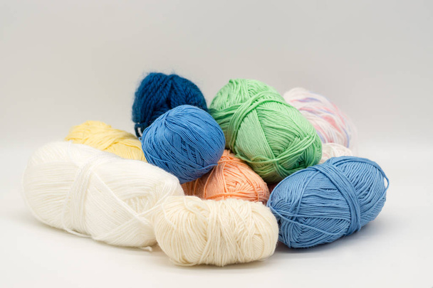 Color yarns for knitting  - Foto, Bild