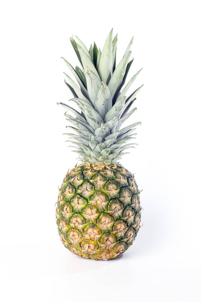Ananas koko karkea iho viipaloitu hienonnettu
  - Valokuva, kuva