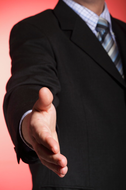επιχείρηση άνθρωπος ανοιχτό χέρι έτοιμο να σφραγίσει μια συμφωνία - Φωτογραφία, εικόνα