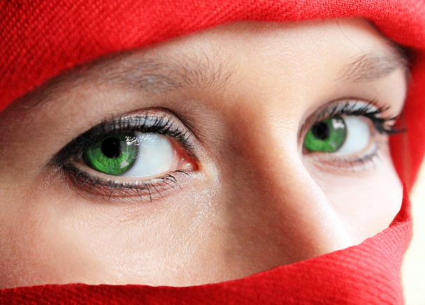 zöld szemek ninja - Fotó, kép