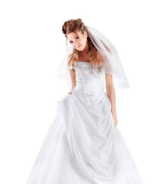 Retrato de una hermosa mujer vestida de novia
 - Foto, Imagen