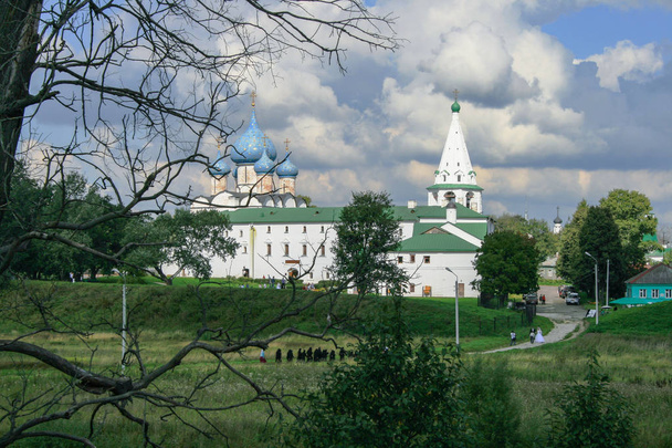 2009.08.08, Rostov, Russia. Beautiful old churches of Rostov. Religious architecture of Russia. - Zdjęcie, obraz