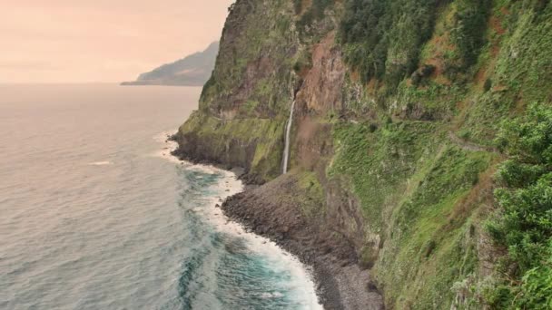  Vu da Noiva. Beautiful waterfall  on Madeira. - Footage, Video