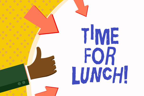 Zeit zum Textschreiben für das Mittagessen. Business-Konzept für den Moment, um eine Mahlzeit Pause von der Arbeit zu haben entspannen Essen Drink Rest. - Foto, Bild