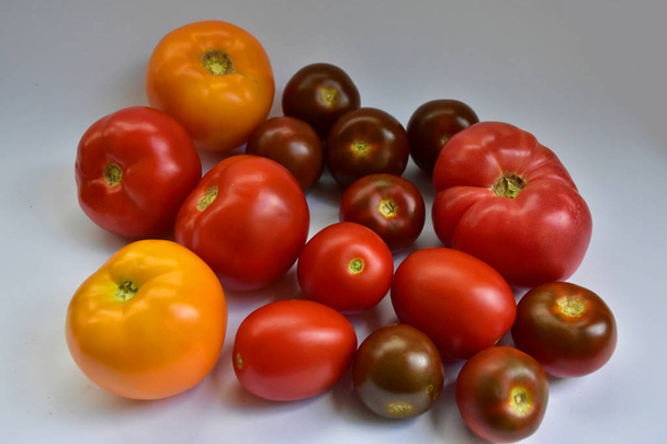 Tomates mûres fermer
  - Photo, image
