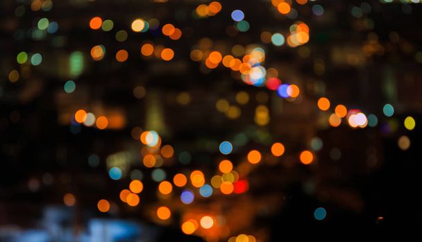 Rozmycie światła i budynku duże miasto w nocy - Zdjęcie, obraz