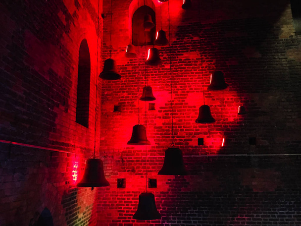 Zvony ve zvonici kostela Mariatsky v Gdaňsku, Polsko - Fotografie, Obrázek