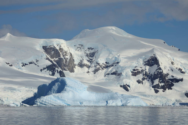 Paisagem Gelo e Geleiras na Antártida
 - Foto, Imagem