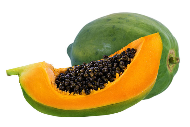 papaya geïsoleerd op een witte achtergrond - Foto, afbeelding