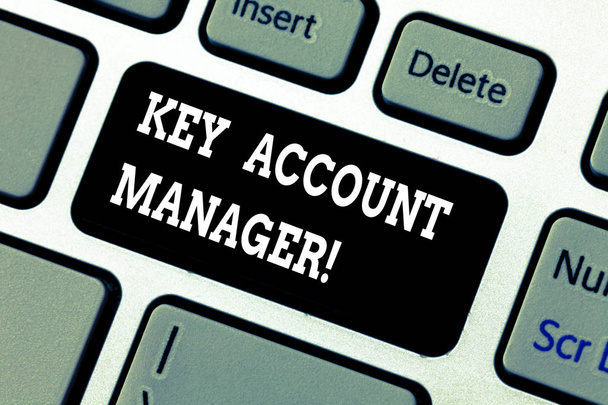 Написание заметки, показывающей Key Account Manager. Деловая фотография, демонстрирующая полную взаимосвязь между вашим бизнесом и клиентами
. - Фото, изображение