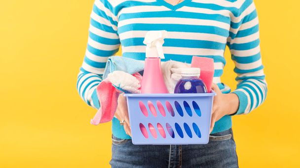 house cleanup cleaning set woman supplies basket - 写真・画像