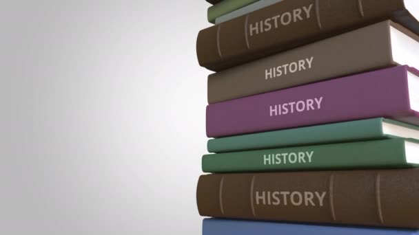 De titel van de geschiedenis op de stapel boeken, conceptuele loopbare 3d animatie - Video