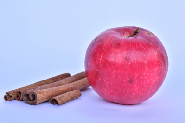 apple and cinnamon close up  - Foto, Bild