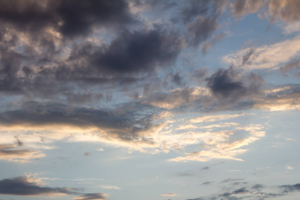 background of the sky with clouds at sunset - Fotoğraf, Görsel