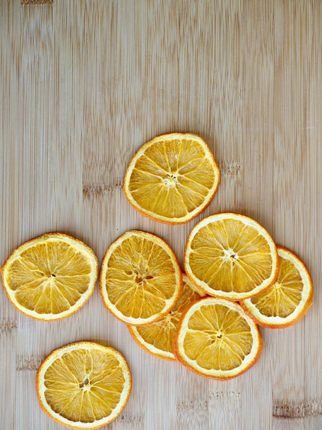 Puulevy tausta kuivattu oranssi
 - Valokuva, kuva