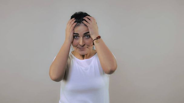 žena ukazuje emoce zlosti - Fotografie, Obrázek
