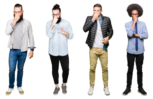 Collage van groep jonge mannen over witte geïsoleerd achtergrond iets ruiken stinkende en walgelijk, ondraaglijke geur, bedrijf adem met vingers op de neus. Slechte geuren concept. - Foto, afbeelding
