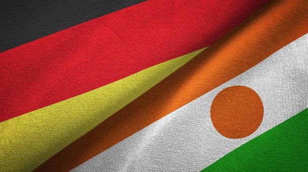 Германия и Нигер сложили вместе два флага
 - Фото, изображение