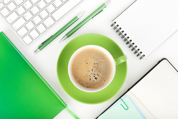 káva pohár a kancelářské potřeby - Fotografie, Obrázek