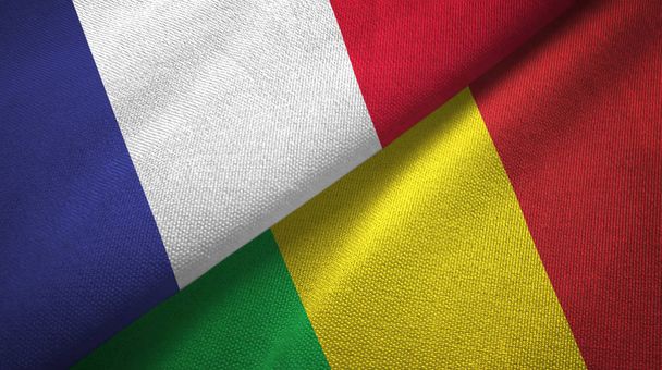 Франція та Малі разом склали два прапори. - Фото, зображення