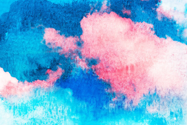 Абстрактные акварельные облака и небо фон
. - Фото, изображение